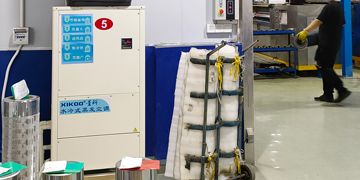 江門(mén)鶴山精工車(chē)間降溫工程用工業(yè)蒸發(fā)冷省電空調(diào)