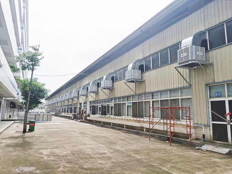 水冷環(huán)保空調為學校食堂降溫工程案例.jpg